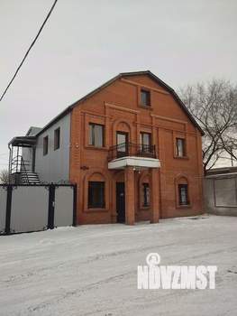 Дом 230м², 3-этажный, участок 5 сот.