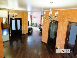 Дом 278м², 3-этажный, участок 9 сот.