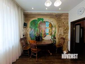 Дом 278м², 3-этажный, участок 9 сот.