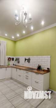 Коттедж 204м², 2-этажный, участок 15 сот.