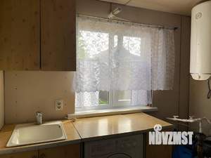 Дом 38м², 2-этажный, участок 6 сот.