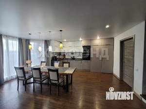 Дом 250м², 2-этажный, участок 10 сот.