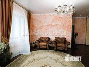 Дом 278м², 3-этажный, участок 9 сот.