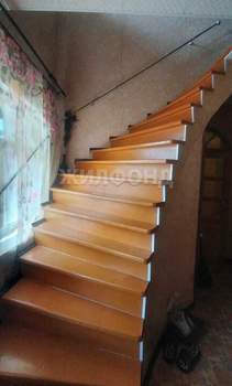 Дом 213м², 2-этажный, участок 20 сот.