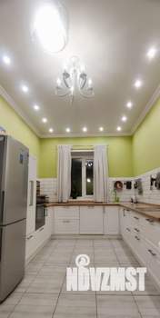 Коттедж 204м², 2-этажный, участок 15 сот.