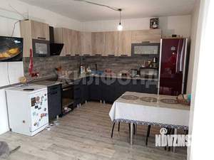 Дом 268м², 3-этажный, участок 12 сот.  