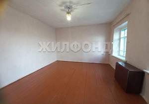 Дом 60м², 2-этажный, участок 3 сот.  