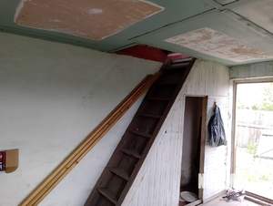 Дом 40м², 2-этажный, участок 8 сот.  