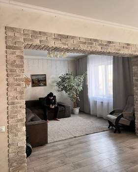 Дом 250м², 2-этажный, участок 10 сот.  