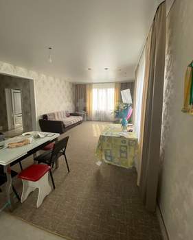 Дом 200м², 2-этажный, участок 6 сот.  