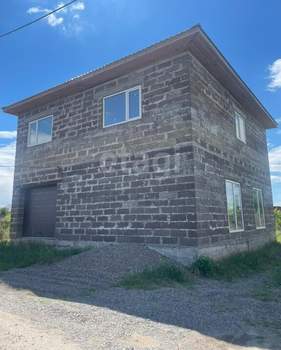 Дом 240м², 2-этажный, участок 6 сот.  