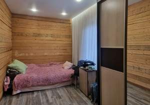 Дом 180м², 2-этажный, участок 10 сот.  