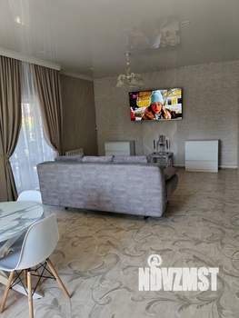 Коттедж 220м², 2-этажный, участок 7 сот.  