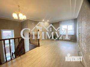 Дом 196м², 2-этажный, участок 12 сот.  