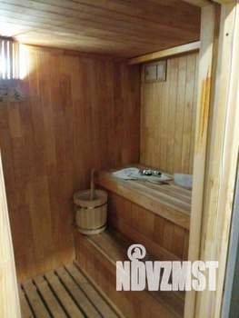 Коттедж 250м², 2-этажный, участок 10 сот.  