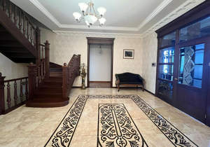 Дом 550м², 2-этажный, участок 20 сот.  