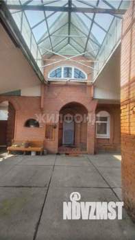 Дом 213м², 3-этажный, участок 20 сот.  