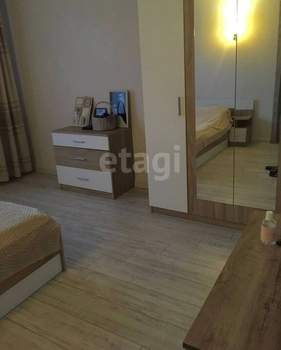 Дом 250м², 2-этажный, участок 10 сот.  