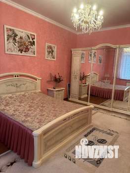 Дом 378м², 2-этажный, участок 15 сот.  