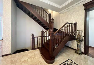 Дом 550м², 2-этажный, участок 20 сот.  