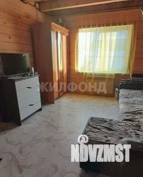 Дом 100м&sup2;, 2-этажный, участок 6 сот.  