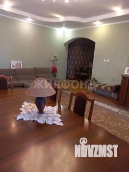 Коттедж 200м², 2-этажный, участок 11 сот.  