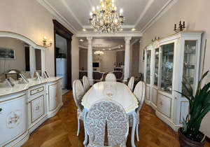 Дом 550м², 2-этажный, участок 20 сот.  