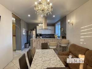 Коттедж 350м², 3-этажный, участок 10 сот.  