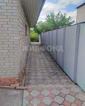 Дом 253м², 2-этажный, участок 10 сот.  