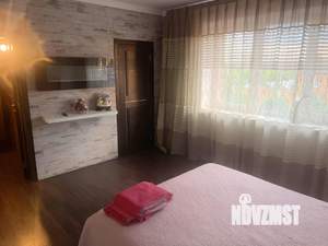 Коттедж 350м², 2-этажный, участок 10 сот.  