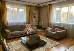 Дом 278м², 2-этажный, участок 10 сот.  