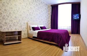 1-к квартира, посуточно, 46м2, 1/1 этаж