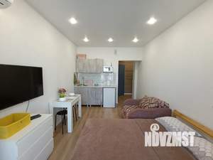 Студия квартира, посуточно, 22м2, 2/9 этаж
