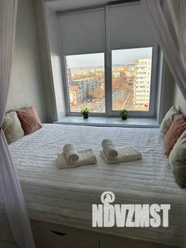 Студия квартира, посуточно, 40м2, 9/9 этаж