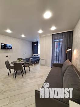 Студия квартира, посуточно, 34м2, 2/9 этаж