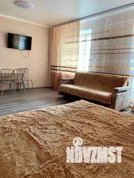 Студия квартира, посуточно, 42м2, 11/12 этаж