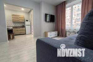 1-к квартира, посуточно, 38м2, 4/9 этаж