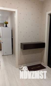 Студия квартира, посуточно, 35м2, 1/12 этаж