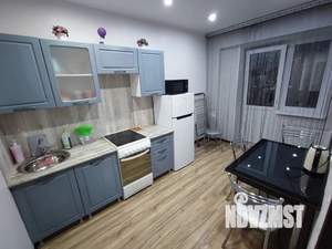 1-к квартира, посуточно, 37м2, 8/12 этаж