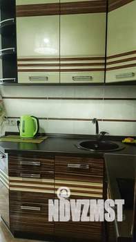 1-к квартира, посуточно, 40м2, 2/5 этаж