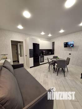 Студия квартира, посуточно, 35м2, 2/9 этаж