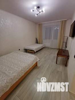 1-к квартира, посуточно, 40м2, 2/5 этаж