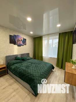 1-к квартира, посуточно, 40м2, 5/5 этаж