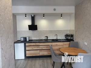 Студия квартира, посуточно, 41м2, 6/9 этаж