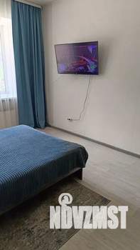 Студия квартира, посуточно, 30м2, 1/7 этаж