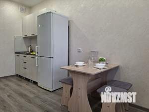 1-к квартира, посуточно, 37м2, 1/1 этаж