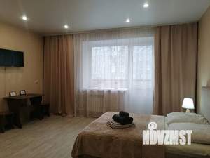 Студия квартира, посуточно, 36м2, 4/9 этаж