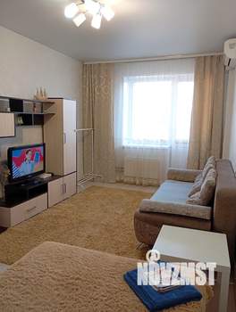 1-к квартира, посуточно, 40м2, 8/9 этаж