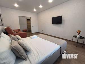 1-к квартира, посуточно, 47м2, 1/1 этаж