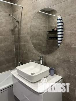 1-к квартира, посуточно, 42м2, 4/5 этаж